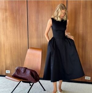 Chic Black Sleeveless Maxi Dress